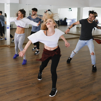 group-of-young-modern-dancers-dancing-in-the-studi-2021-08-29-09-07-55-utc.jpg